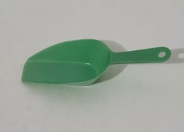 Vintage Green Scoop Safety ware. Could Be Used For Ice Or Dry Foods. Has... - £6.10 GBP