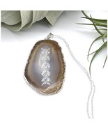 Earth&#39;s Treasures Engraved Agate Pendant Moon Phases Necklace - £11.93 GBP