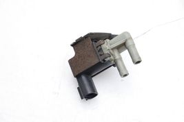 00-05 TOYOTA CELICA VACUUM SWITCH VALVE E2312 image 5