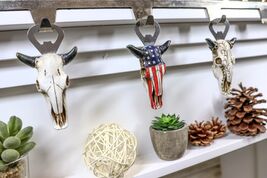 Pack Of 3 Western Bull Cow Skulls Flag Scroll And Bone Hand Beer Bottle ... - €22,47 EUR