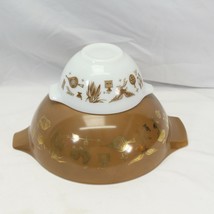 Pyrex Americana Cinderella Bowls  4 qt and 1 1/2 pt - $16.65