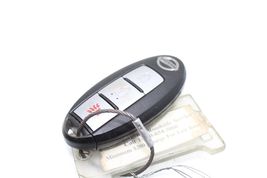 11-17 NISSAN QUEST Key & Key Fob F3981 image 9