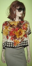 Vintage WOMEN&#39;S Ladies Floral Pattern Flowers Design Poncho Shrug Halter OS - $19.99