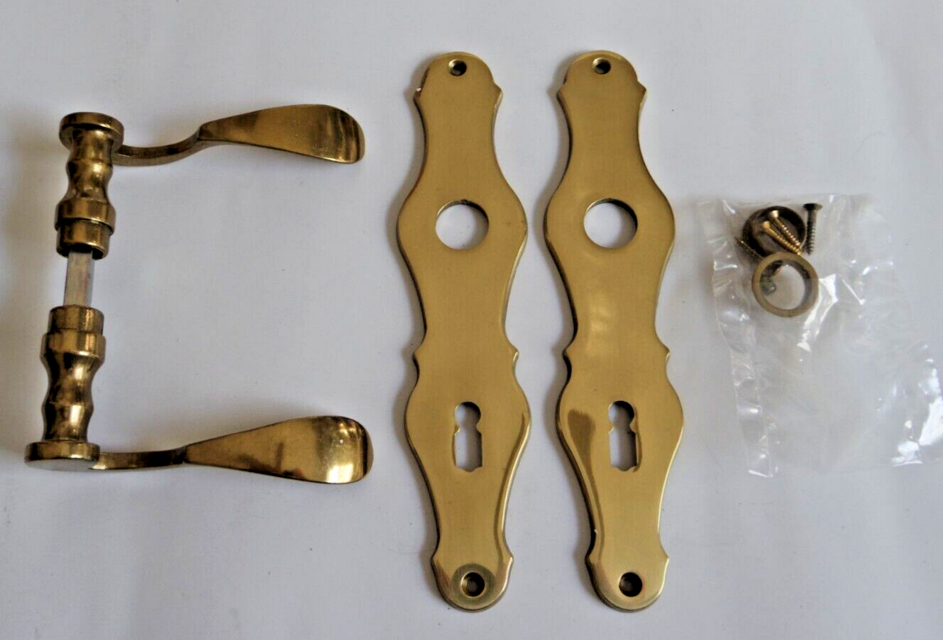Solid Brass Lever Door Handel & Back Plate Set