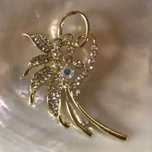 Estate Clear &amp; Aurora Borealis Rhinestone Goldtone Spray Pin Brooch – 2 and 5/8t - £9.11 GBP