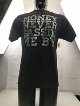 The Street Vault Money Never Passes Me By Size M Kg YY Urbanwear Thug Life - £15.57 GBP