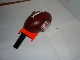 Miller High LifeTap Handle Football on a Tee - $445.42 MXN