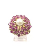14k Yellow Gold Women&#39;s Vintage Cocktail Ring With Rubies And Pearl  - $13,457.33 MXN