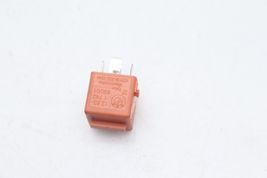 91-23 BMW RELAY CHANGER SALMON RED E0836 image 11