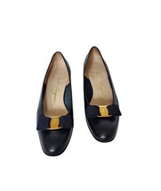 Salvatore Ferragamo Vintage VARA bow Navy Leather Pumps Sz 9AA - $77.22