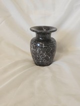 Oaxacan Mexican Vase Black Marble Carved Etched Floral Design 5&quot; High - $469.34 MXN