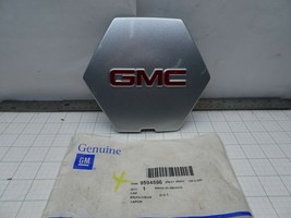 GM 9594596 Wheel Center Hub Cap Insert GMC OEM NOS General Motors - $32.88