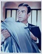 Sean Connery holds up man stabbed in back Thunderball 8x10 photo - £7.51 GBP