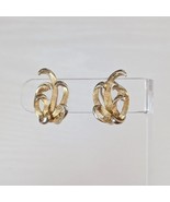 Vintage Kramer Clip On Earrings Stylish Gold Tone - Some Silvering/Disco... - £11.78 GBP