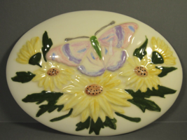 Ceramic Plaque Butterfly and Yellow Daisies Oval White5.5&quot; x 4&quot; Signed &#39;04 - $5.77