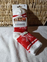 Sofsole Fireside Indoor Lodge Socks Red Snowflake Size 5-10-Brand New-SH... - $26.61