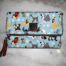Disney Dooney &amp; Bourke Disney Dogs Fold Over Crossbody Purse Blue Rare H... - €301,02 EUR