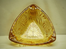 Old Vintage Hazel Atlas Ashtray Pinwheel Design Triangle Amber Gold Smok... - £11.09 GBP