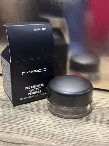 Mac Pro Longwear Paint Pot Peintures Tailor Grey- Full Size 5 g / 0.17 Oz. - $25.73