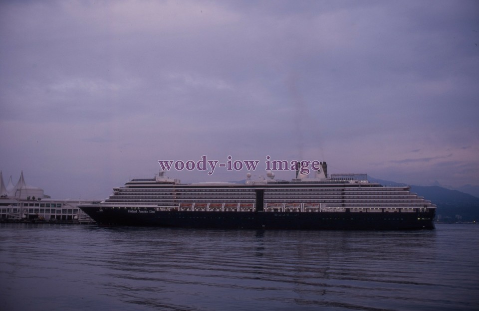 SLQQ397 - Holland America Cruise Liner - Oosterdam - Colour Slide - $2.72