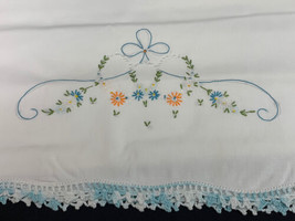 1 Floral Spring Time EMBROIDERED LINEN Pillow Case - Scalloped Edge + 2 ... - $296.52 MXN