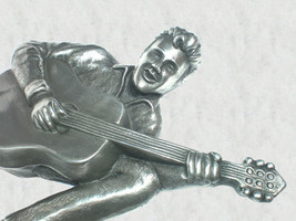 Elvis Presley sculpture - £93.32 GBP