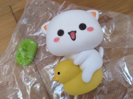 Dodowo Mitao Cat Series Season 2 - Flocked White Cat on Playground Duck Figure - £19.53 GBP