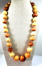 Vintage Tri Color Wood Chunky Bead 20&quot; Necklace - £13.91 GBP