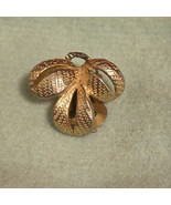 Vintage Elsa Schiaparelli Gold Tone Trefoil Signed Clip Earring (Single) - $92.18