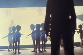 Richard Dreyfuss in Close Encounters of The Third Kind Final Scene with Aliens E - £19.15 GBP