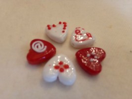 Beads Glass (new) (qty 5) Fancy Hearts  /3 White, 2 Red - £4.78 GBP