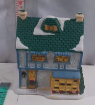 Vintage two story house  Ceramic Building 4 inch good condtion - £4.74 GBP