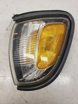 Driver Corner/Park Light Park Lamp-turn Signal Painted Fits 01-04 TACOMA... - $80.22 CAD