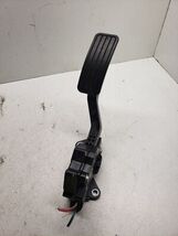 LEGACY    2014 Accelerator Parts 1400075 - $596.30 MXN