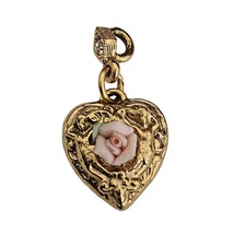 1928 Collection Gold Tone Heart w/ Pink Rose Necklace Pendant - £12.44 GBP