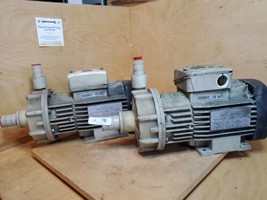 2 SIEBEC M20 PUMP S 230vac LOT OF 2 POOR CONDITION, WE SHIP TODAY - $219.62