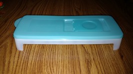 NEW Tupperware Ice Cube Tray w Flexible Silicone bottom Easy removal Blue - $14.44