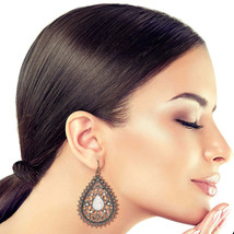 Burnished Filigree Cracked Stone Earrings - $27.49