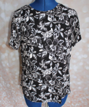 Old Navy Luxe Women&#39;s Black White Floral Short Sleeve Top Size Medium - £7.43 GBP