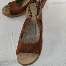 CROCS Brown Leather Sandals Womens SZ 9 Leigh Slingback Wedge Slip On Open Toe - £18.79 GBP