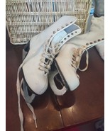 Women&#39;s Size 9 Ice Skates - Some Rust - Used - £62.04 GBP