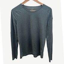 On Men&#39;s Comfort Long Tee, Size Small, Light Green - $9.99