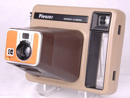 Vintage Kodak Pleaser Instant Camera Made in USA Brown Beige Uses Film P... - $14.24