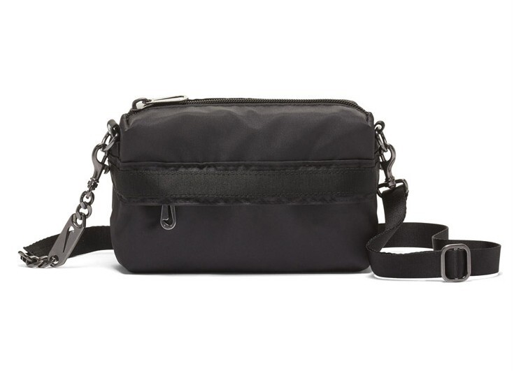 Nike Unisex Sportswear Futura Luxe Crossbody Bag Casual Black NWT CW9304... - $60.21