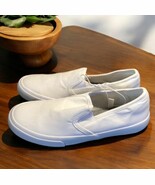 Amazon essentials White slip on sneakers Men’s Size 6 - $268.45 MXN