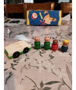 Lot of 4 Vintage Fisher Price Wood Little People Wooden Figures &amp; 2 Pers... - $21.16 CAD
