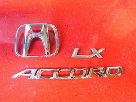 2006 07 06 07 Honda Accord LX 4 Door Sedan Trunk Deck Lid Emblem 75701-SDA-A000 - £11.39 GBP