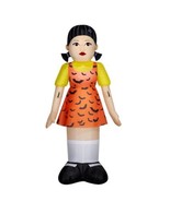 Netflix 3.5-ft LED Squid Games Young-Hee Doll Inflatable - $1,067.92 MXN