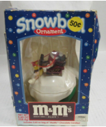M&amp;M&#39;s Riding A Sled &quot; Snowball &quot; Christmas Ornament Candy Dispenser In Box - $29.77 CAD