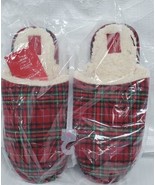 Wondershop Men&#39;s 7-8 Women&#39;s 9-10 Red  Plaid Christmas Slippers Medium - $24.60 CAD